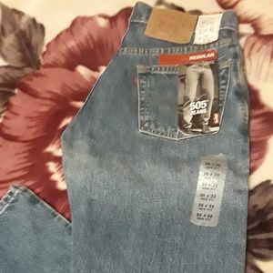 Levis 505 style jeans